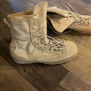 US Army issued boots sz10